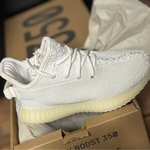 Yeezy Kids White Cream Sneakers
